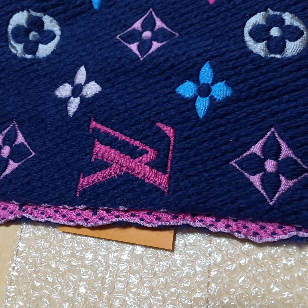 ヴィトン Louis Vitton マフラー ストール ロゴマニア レインボー