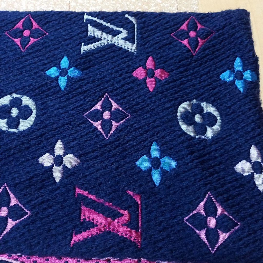 ヴィトン Louis Vitton マフラー ストール ロゴマニア レインボー