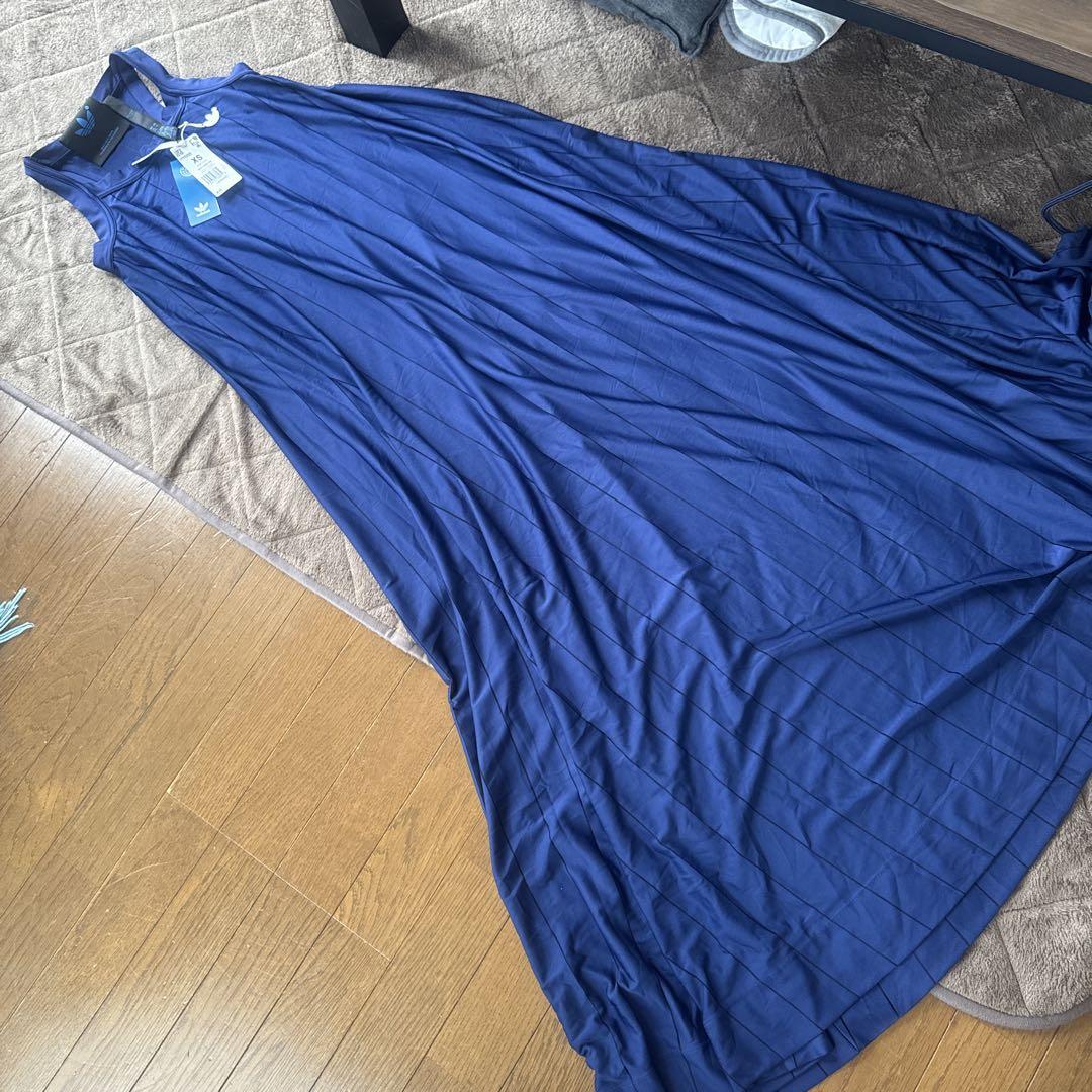 新品未使用☆adidas originalsブルーバージョン　ドレスワンピース