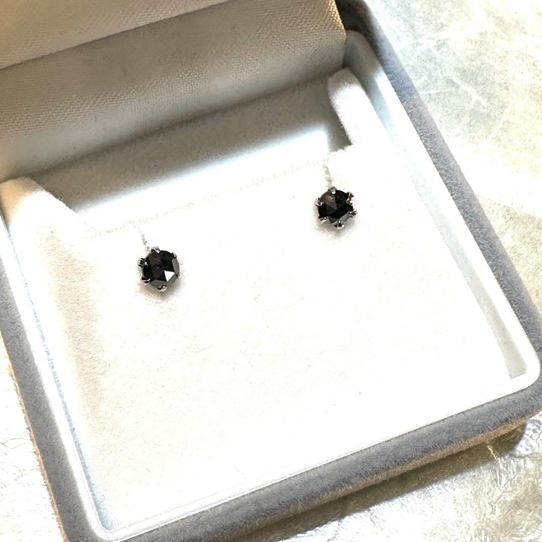 新品　Pt900 上質ブラックダイヤピアス