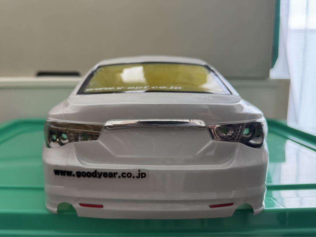 トヨタ　マークx ラジコン　ボディー　1/10