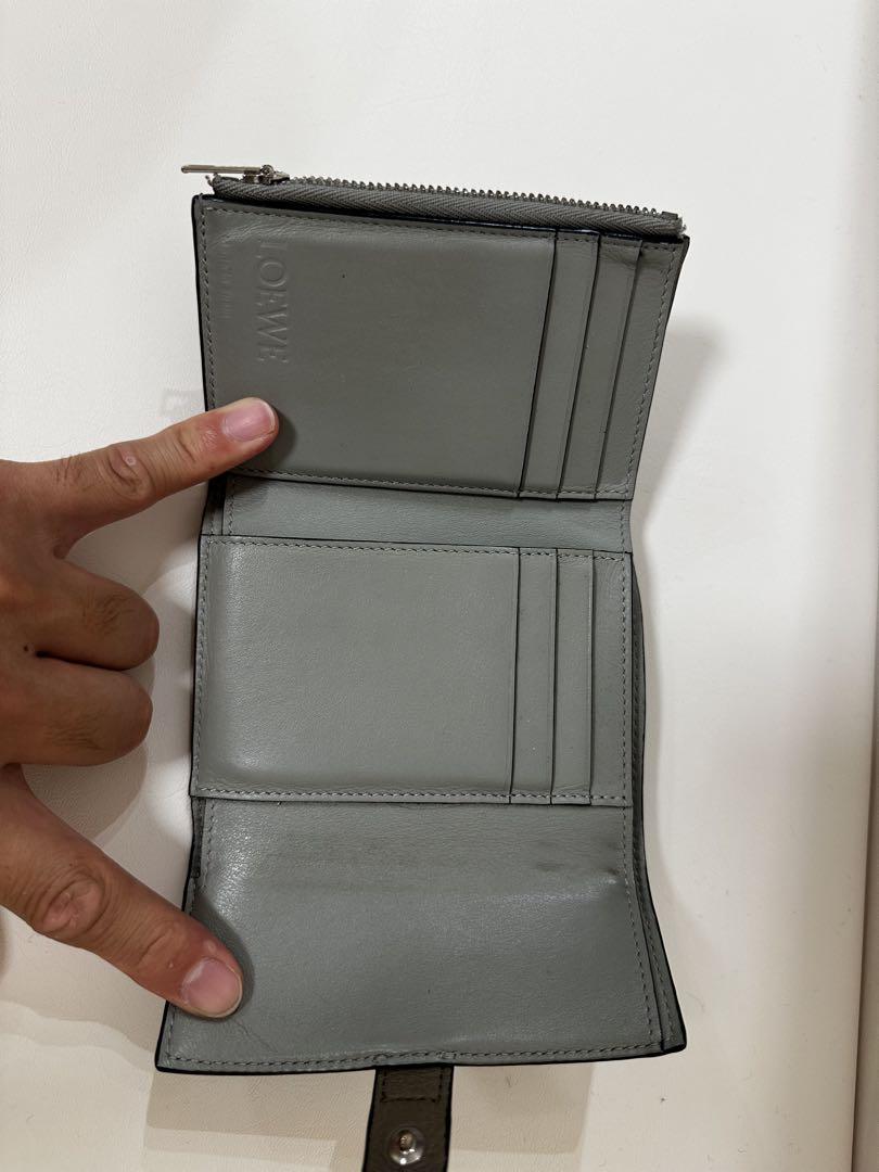 破格！ロエベ　三つ折り財布