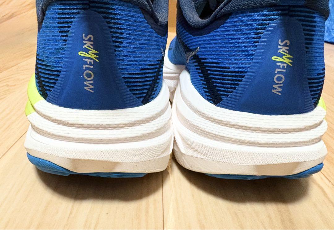【美品】hoka ホカ　SKYFLOW スカイフロー　27cm