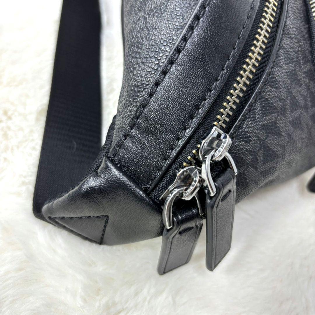 k*a様 MICHAEL KORS ボディバッグ MICHAEL KORS マイケルコース ボディバッグ メンズ ホワイト