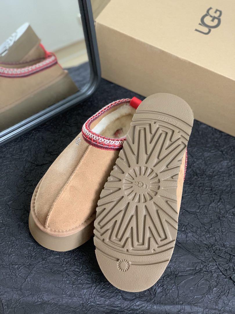 UGG サボ・クロッグサンダル ベージュ