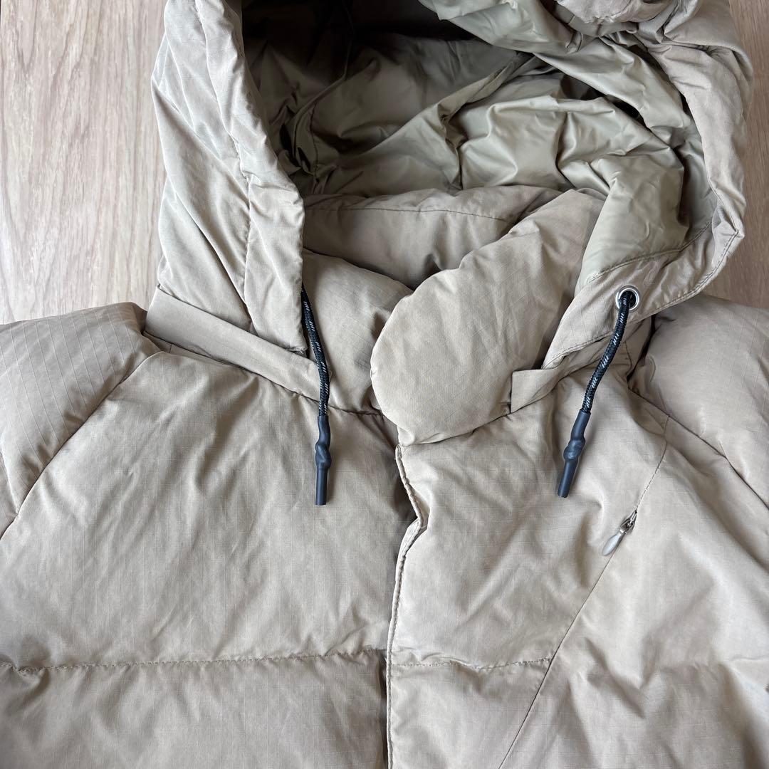 Cape Heights フード付きダウンジャケット ベージュ