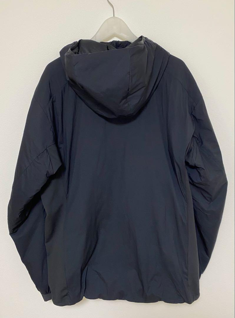 アークテリクス　アトムLTフーディ　黒　XL