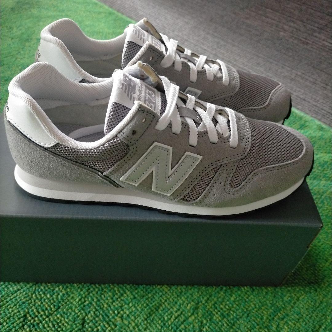 New Balance 373 KG2グレースニーカー