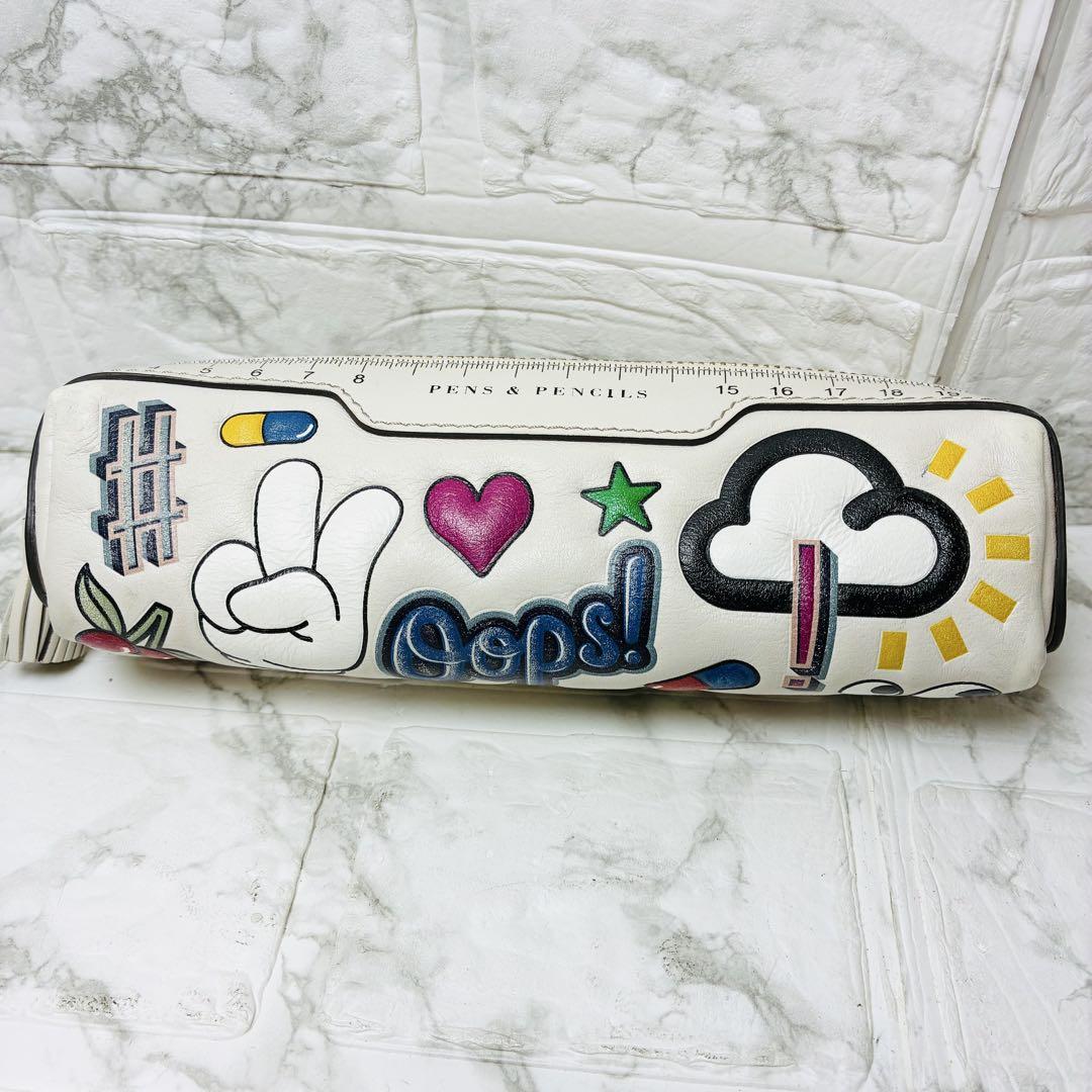 オールオーバーステッカー ペンケース | Anya Hindmarch JP