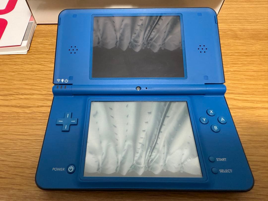 ニンテンドーDSi LL