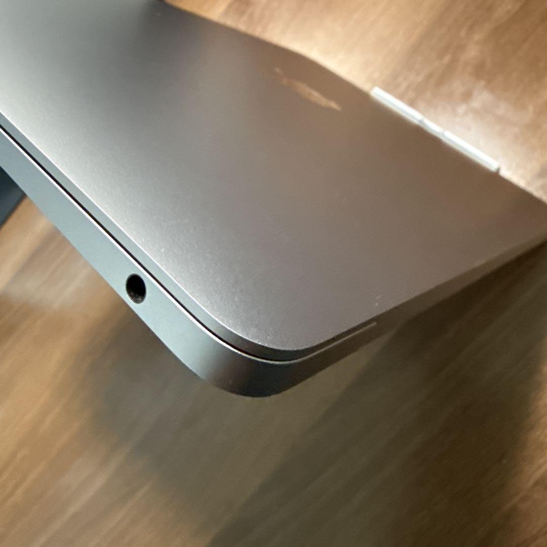 Apple認定整備済製品 M1 MacBook Air 16GB 256GB