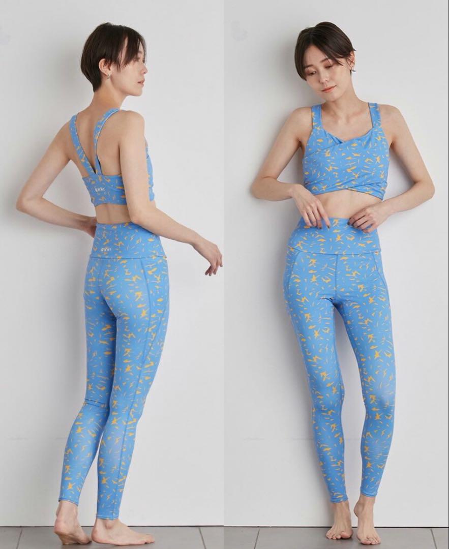 売れ筋・人気アイテム 商品 emmiyoga エミヨガ ボタニカルアートプリントレギンス ヨガ・ピラティス