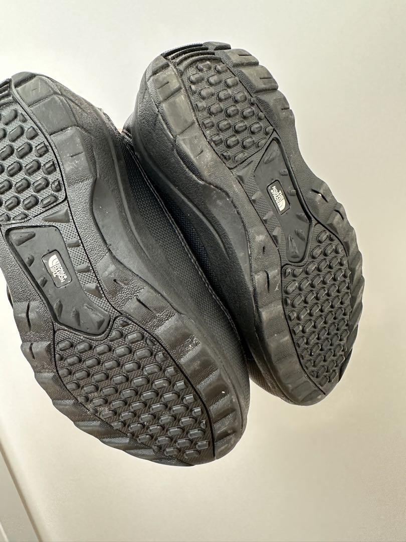 THENORTHFACE  ヌプシ　ブラック　ウォータープルーフ18cm