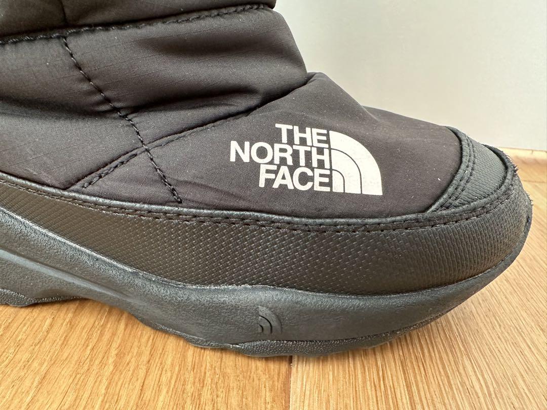 THENORTHFACE  ヌプシ　ブラック　ウォータープルーフ18cm