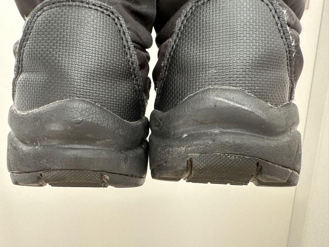 THENORTHFACE  ヌプシ　ブラック　ウォータープルーフ18cm