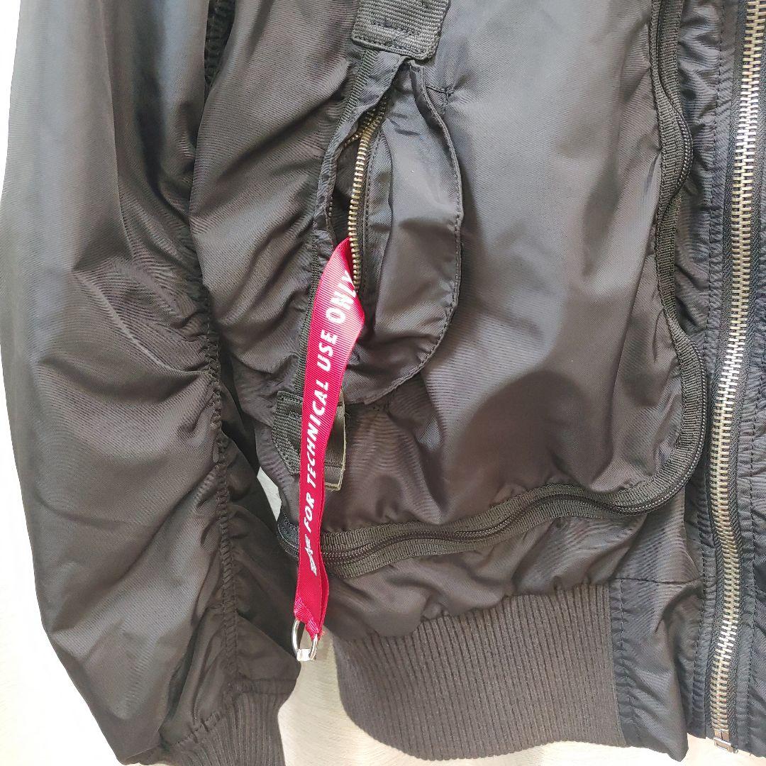 Alpha Industries MA-1 フライトジャケット 黒