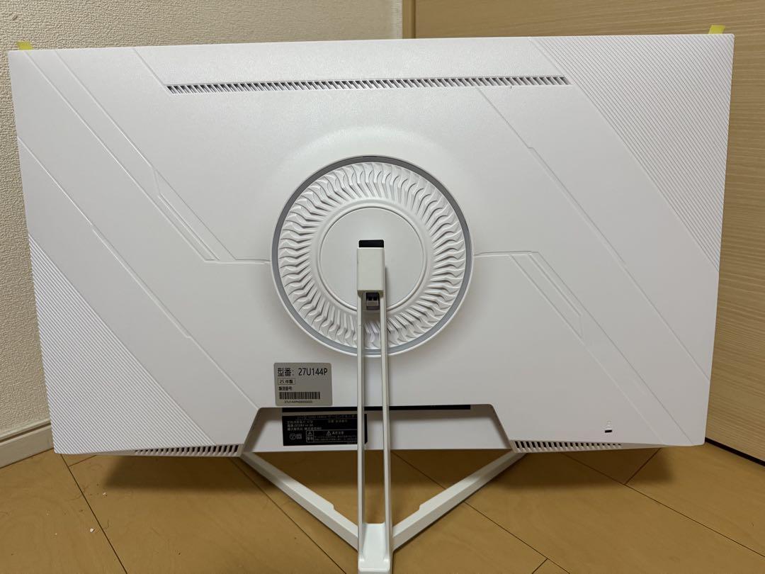 ゲーミングモニター　27型 4K
