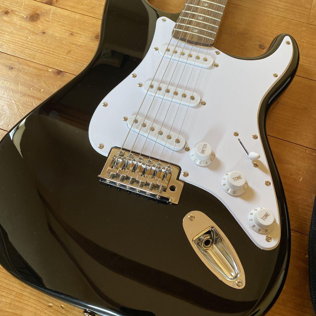 週末限定価格 Squier by Fender Bullet Strat