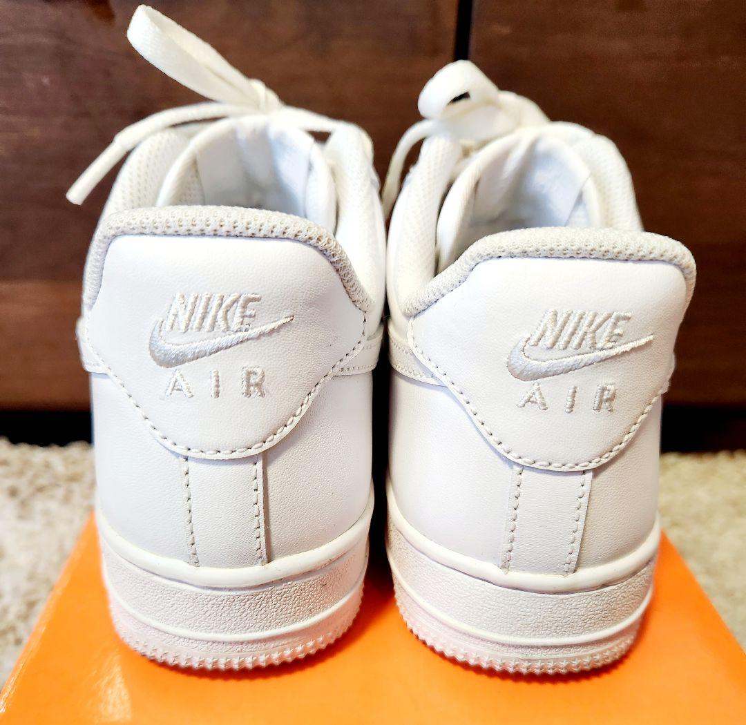 【美品】エアフォースワン　Nike Air Force 1 ホワイト23.5cm