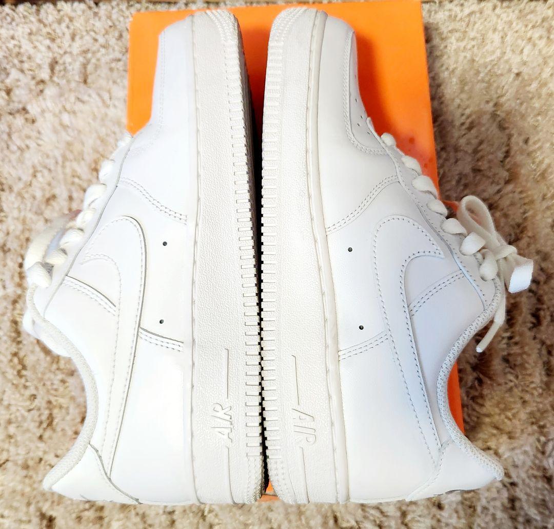 【美品】エアフォースワン　Nike Air Force 1 ホワイト23.5cm