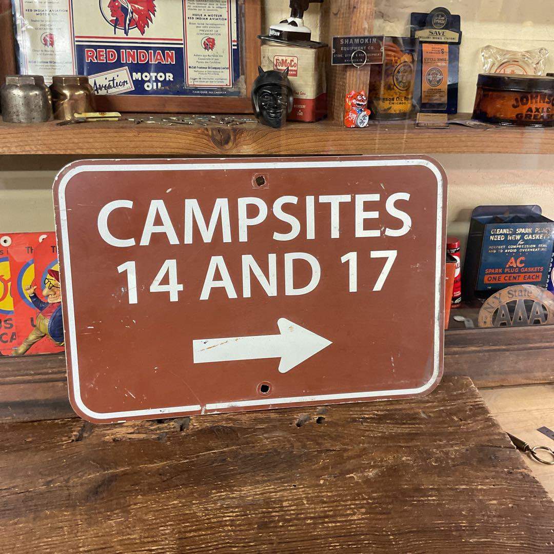 USA キャンプサイト看板