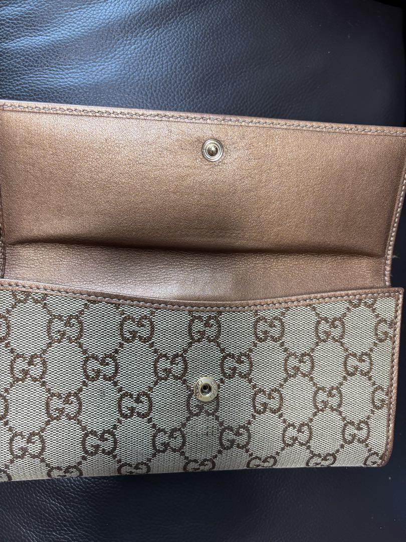 GUCCI ベージュ ハート型ロゴ 長財布　美品 GUCCI ベージュ ハート型ロゴ 長財布 美品