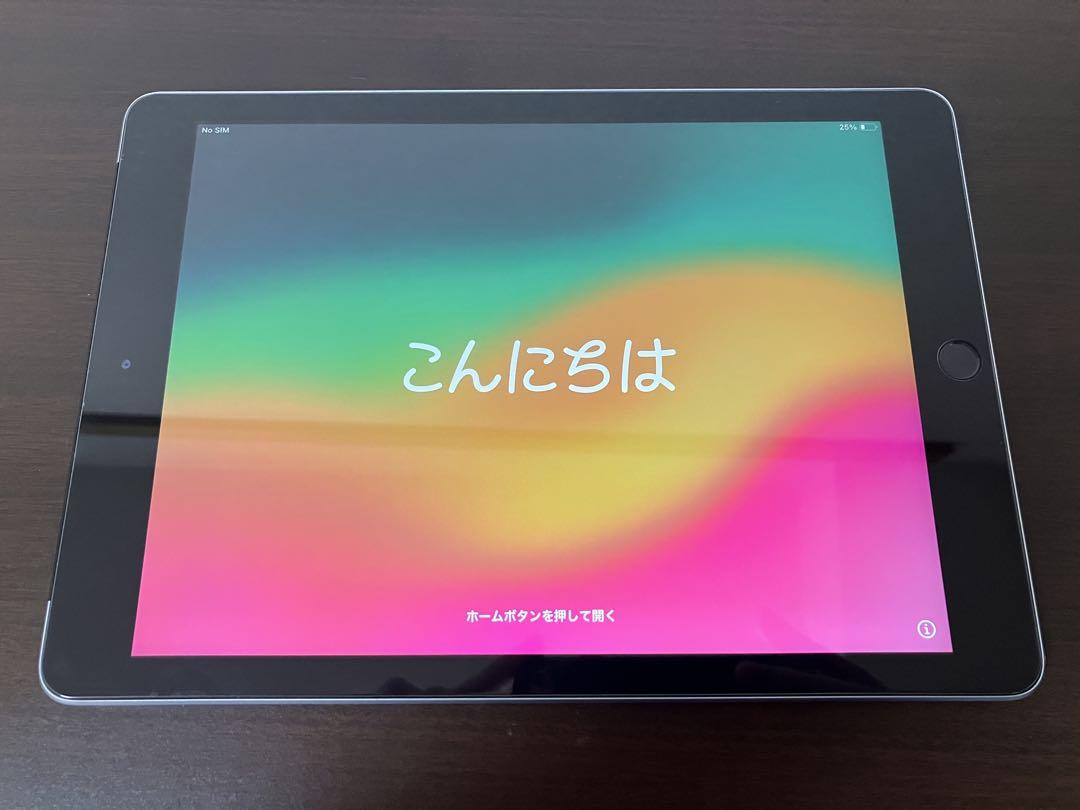 iPad 第6世代 32GB スペースグレー 純正カバー付き