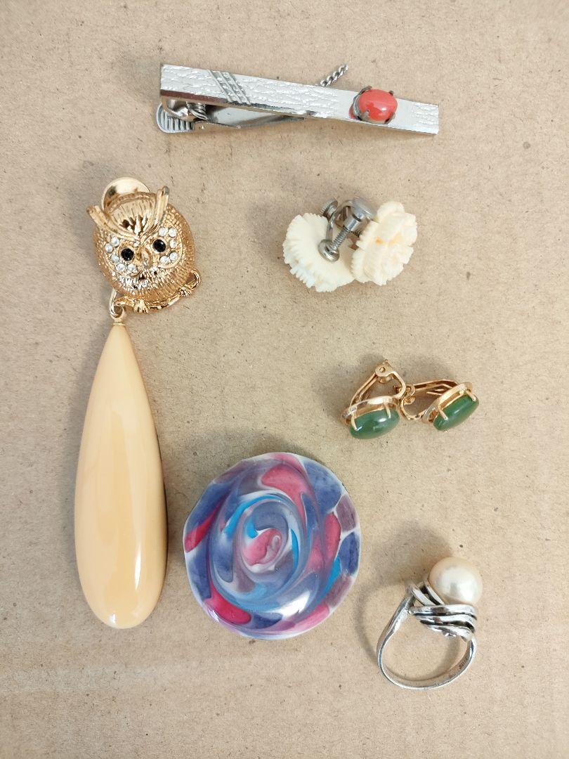 V004 遺品整理品 アクセサリー ネックレス 指輪など色々まとめ