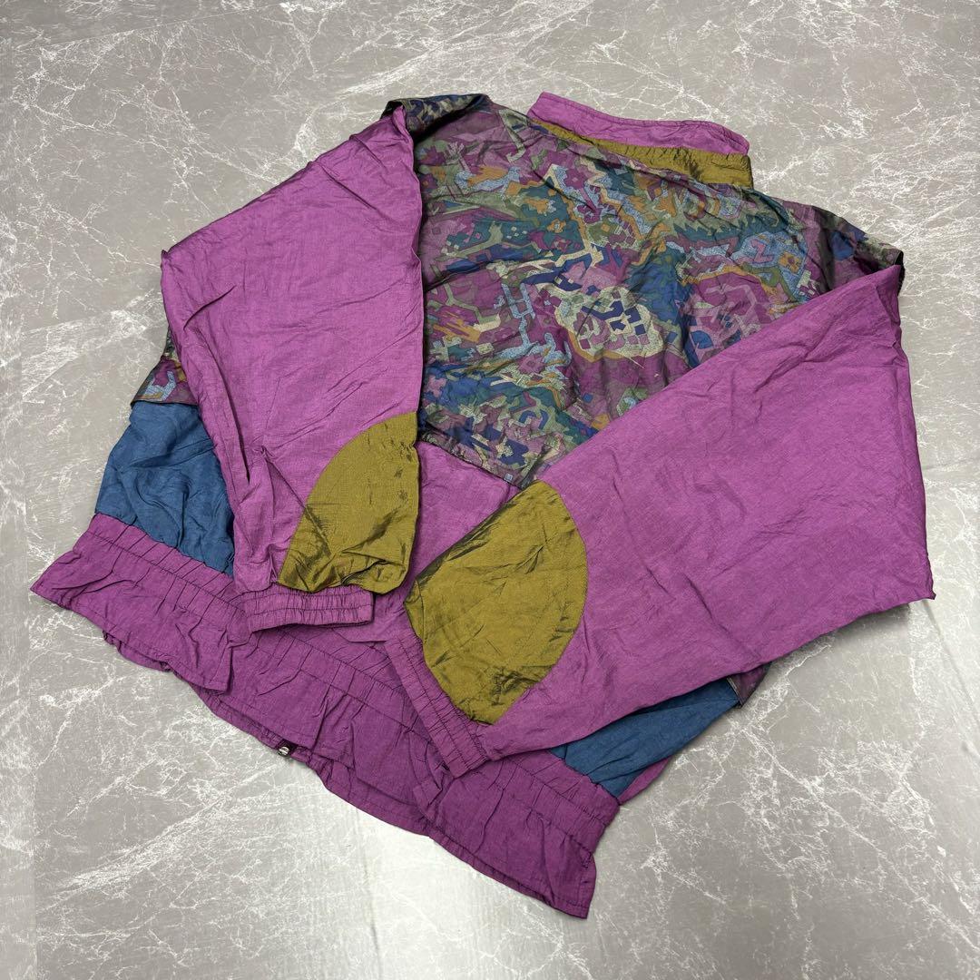 90's NIKE ナイロンジャケット グラフィックパターン 古着　ストリート