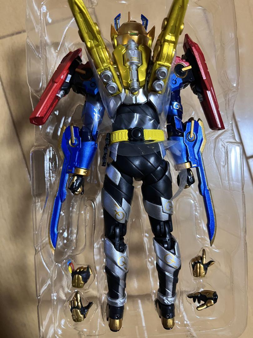 フィギュアーツ　仮面ライダー　グリス　パーフェクトキングダム