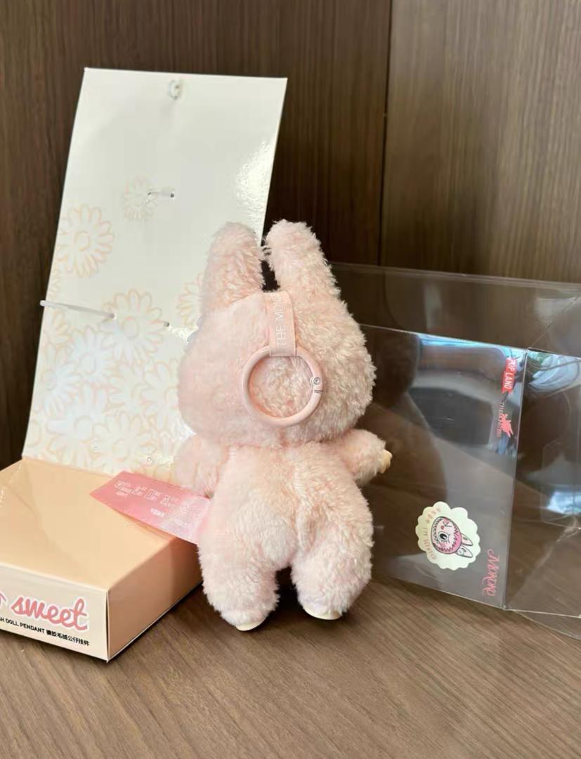 新品POPMART LABUBU MOKOKO 第1代 ぬいぐるみ キーホルダー 新品POPMART LABUBU MOKOKO 第1代 ぬいぐるみ キーホルダー