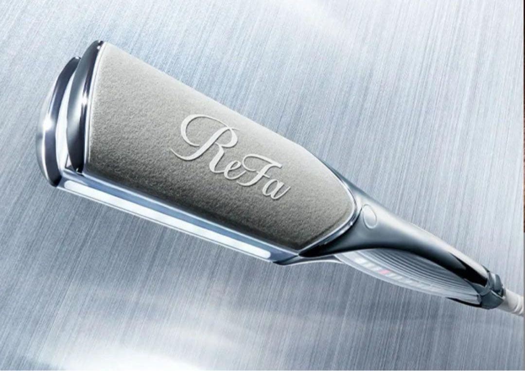 【新品未使用】 ※説明欄必読（お値下げ可）リファパワーストレートアイロン プロ