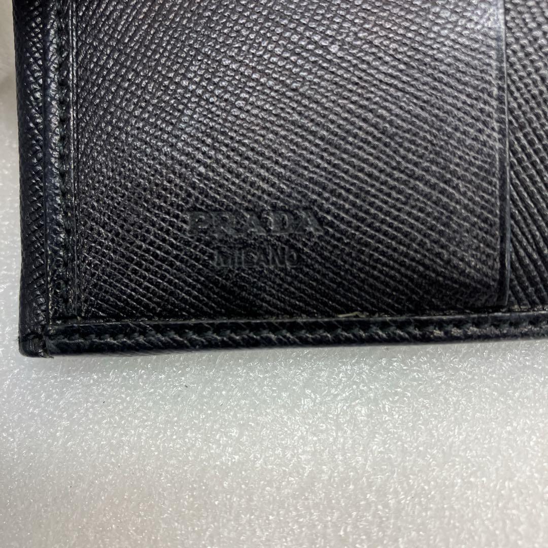 PRADA　プラダ　三つ折り財布　三角ロゴ　サフィアーノ　ブラック2293