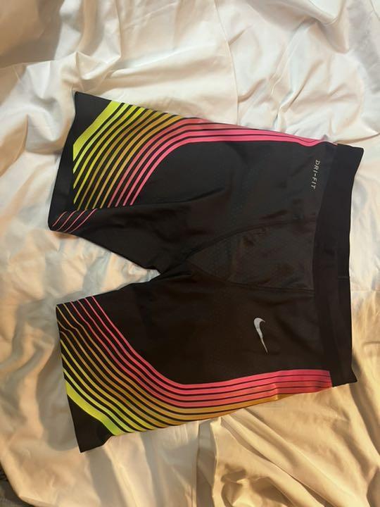(期間限定割引)NIKE ナイキ ハーフタイツ