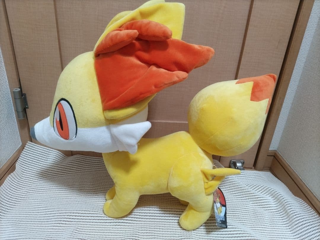 紙タグ付き フォッコ 等身大 ぬいぐるみ ポケモンセンター