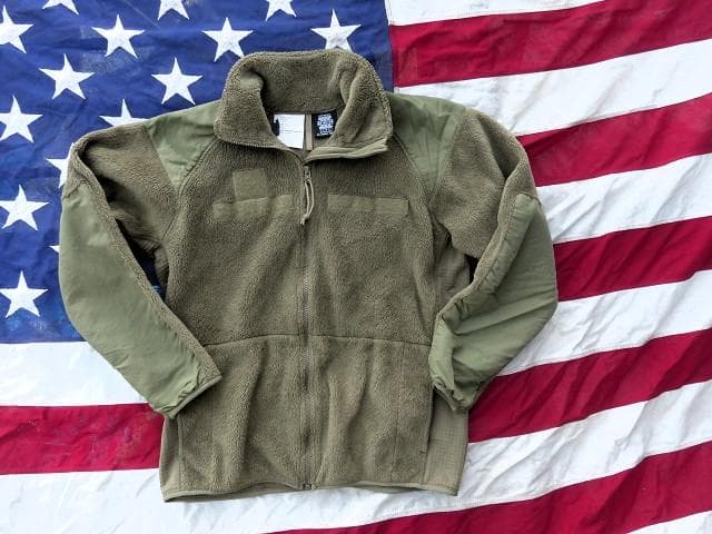 米軍実物 ポーラテックフリースジャケット S-R コヨーテ ECWCS 128 米軍実物 ポーラテックフリースジャケット S-R コヨーテ ECWCS 128