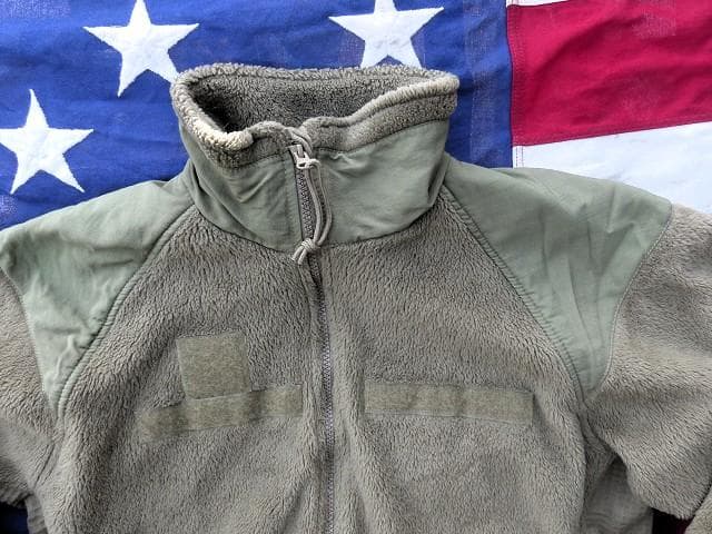 米軍実物 ポーラテックフリースジャケット S-R コヨーテ ECWCS 128 米軍実物 ポーラテックフリースジャケット S-R コヨーテ ECWCS 128