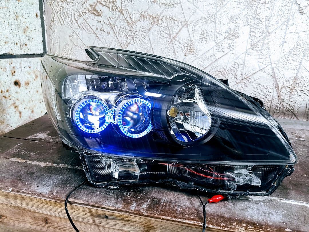 送料込 30プリウス LEDヘッドライト イカリング ZVW30 黄ばみ無し