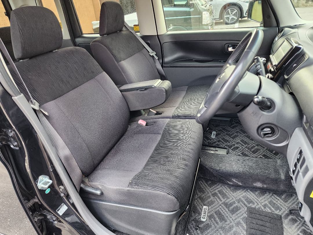 ダイハツ タントカスタムやや傷や汚れあり