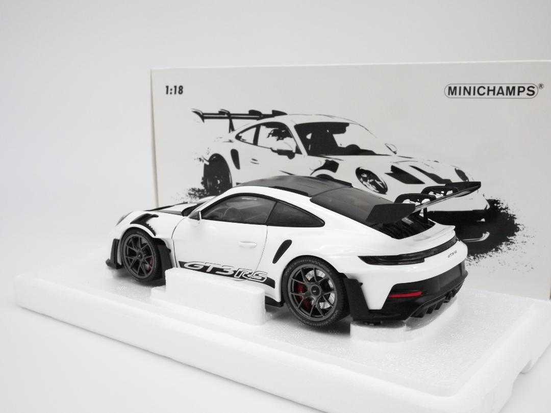 992