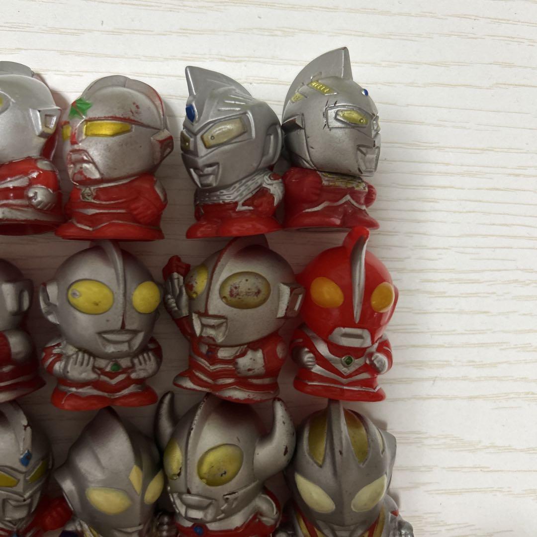 ウルトラマンの指人形 23体まとめ売り - メルカリ