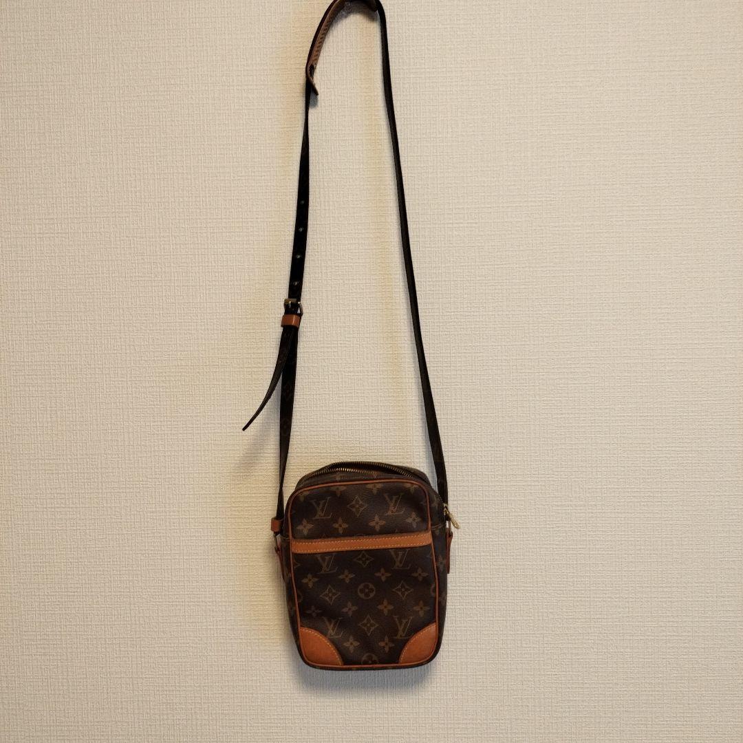 Louis Vuitton ショルダーバッグ ブラウン - メルカリ