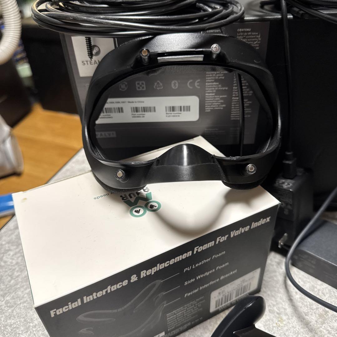 「交渉可」Valve Index VRフルキット+ベースステーション一台ジャンク 交渉可」Valve Index VRフルキット+ベースステーション一台