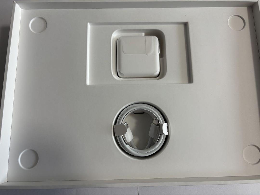 siki さん専用Apple M1 Mac book air 13インチ　8GB
