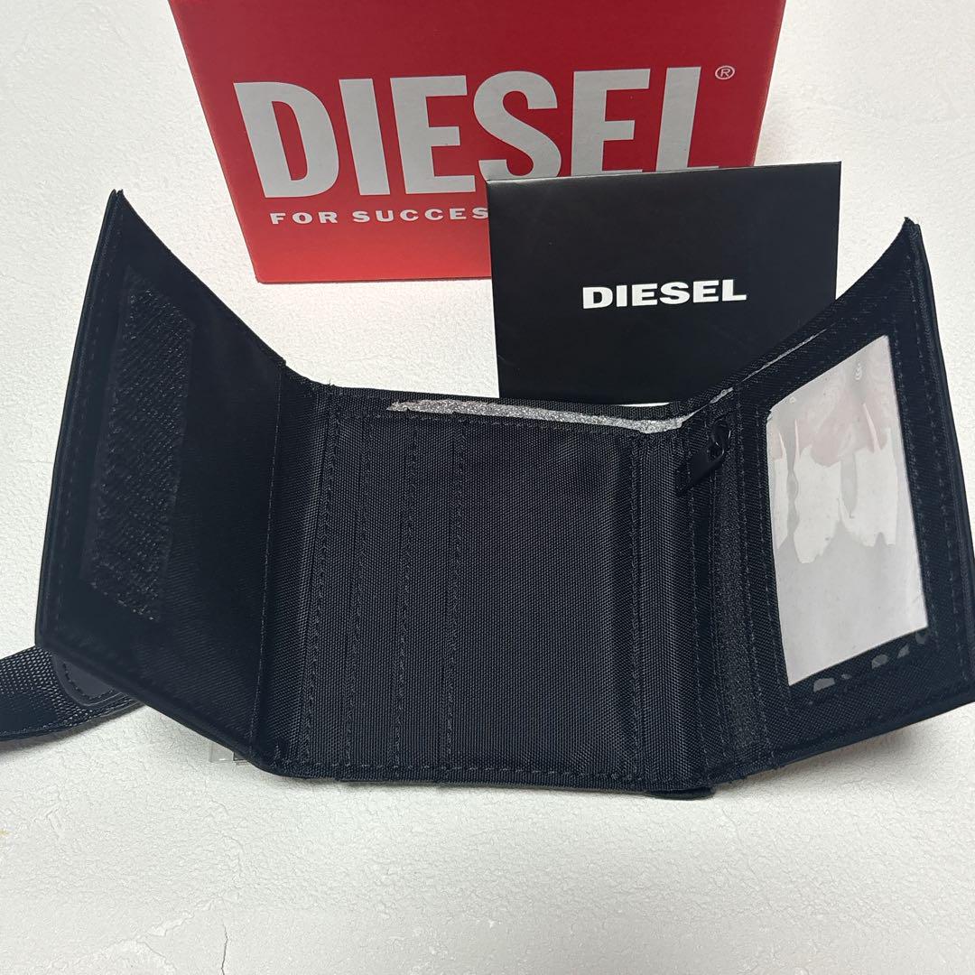 【新品】DIESEL 3つ折り財布　ストラップ付き マルチウォレット　ブラック