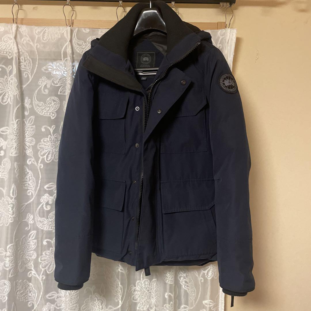 Canada Goose カナダグースブラックレーベルダウンジャケット M
