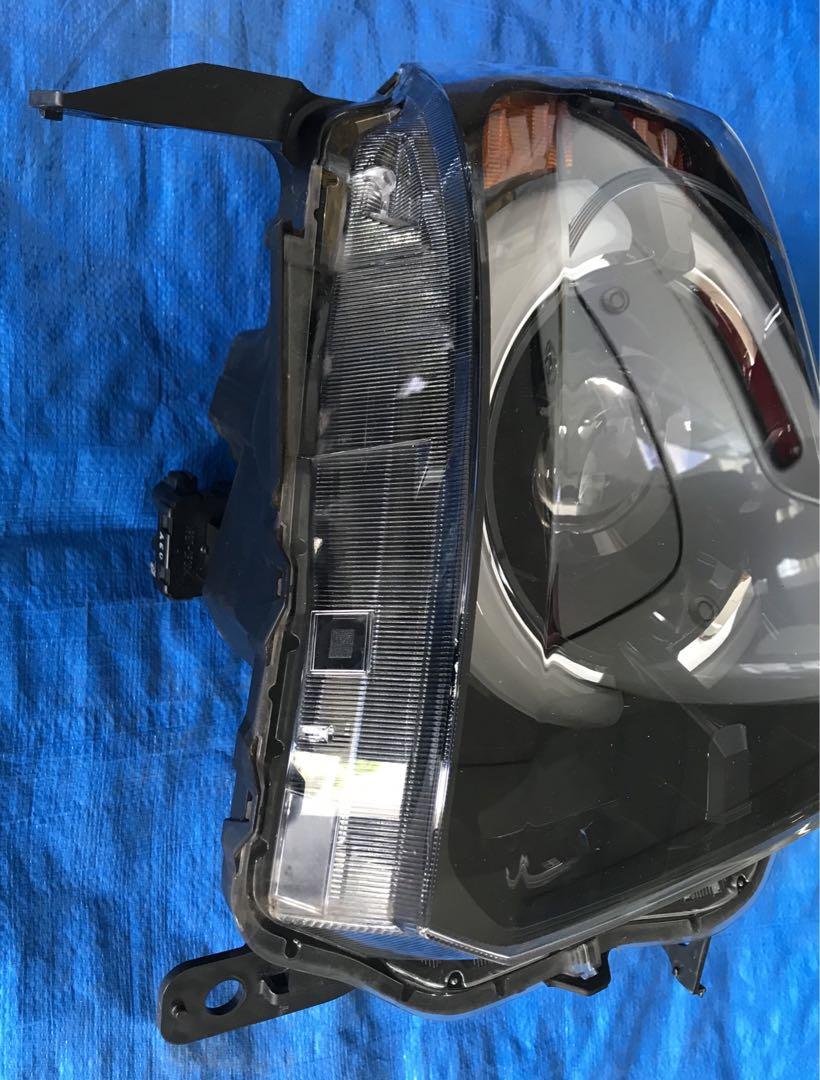 N-VAN 純正LEDヘッドライト　新車はずし N-VAN 純正LEDヘッドライト 右側 新車外し - メルカリ