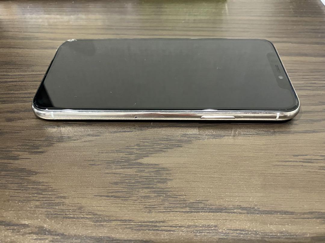 iPhone11 pro 64GB シルバー