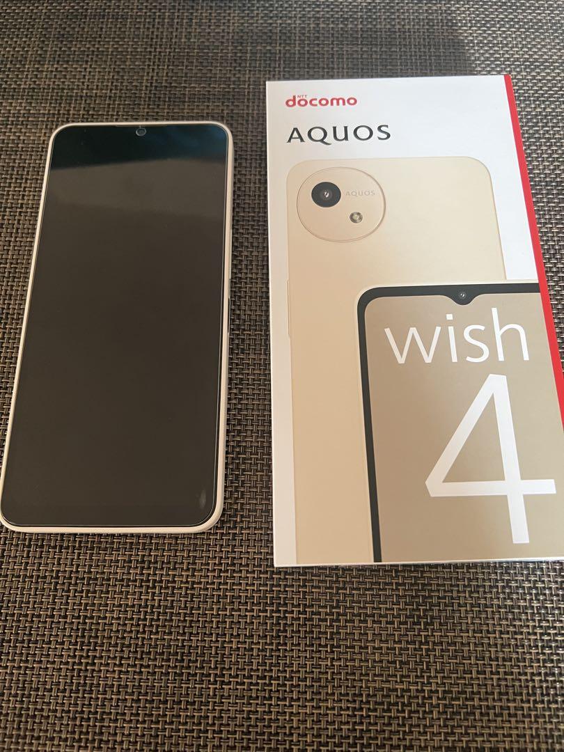 AQUOS wish4 SH-52E ホワイト