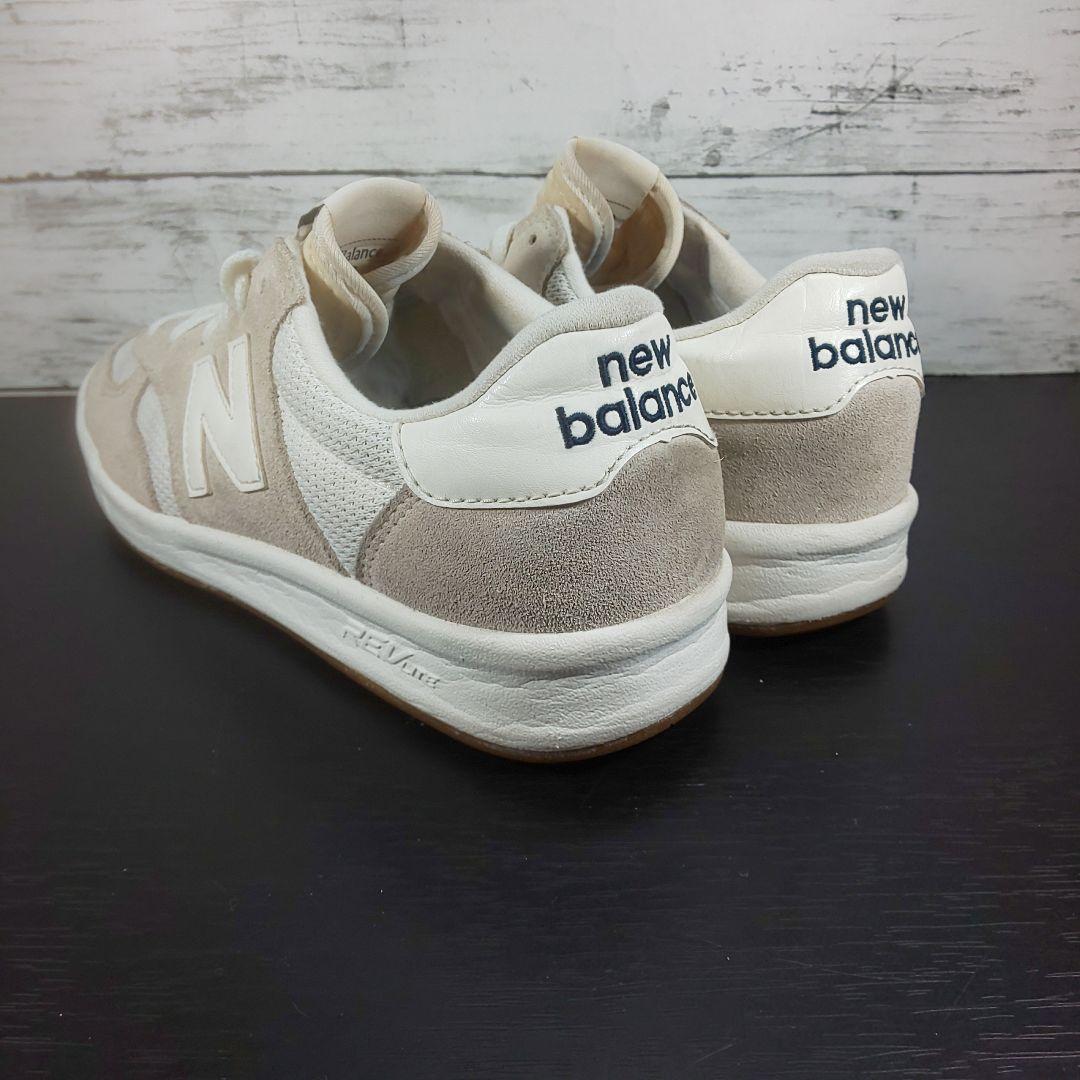 靴 NEWBALANCE CRT300 24.0cm